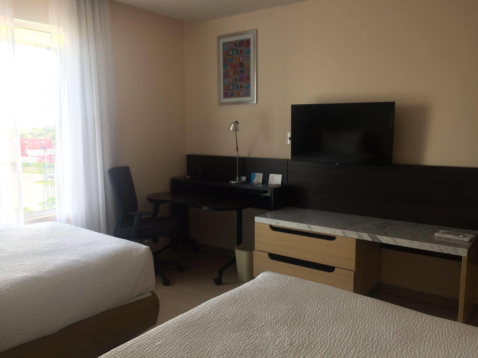 Fairfield Inn & Suites By Marriott Villahermosa Tabasco Екстериор снимка